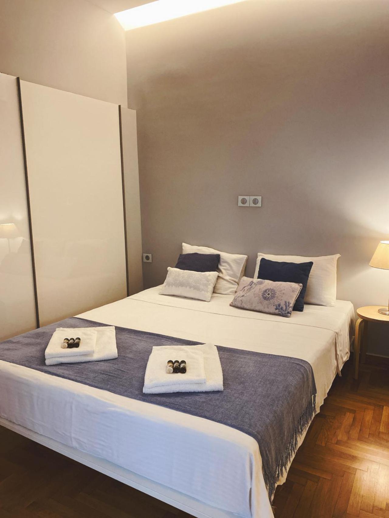 Cozy Newly Renovated 1 Bedroom Apartment In The Heart Of Athens Exterior photo